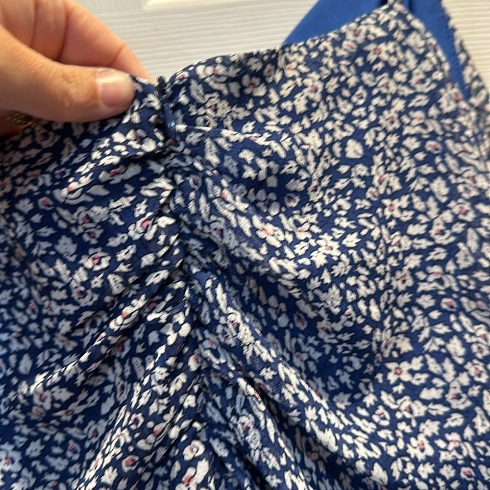 NWT! Lulu’s Blue Floral Chiffon Ruched Dress L - Picture 8 of 8